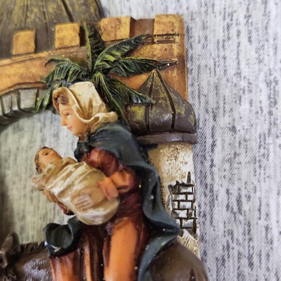 VTG Christmas Ornament Holy Family Flight From Egypt Nativity Resin Baby Jesus - Picture 5 of 16